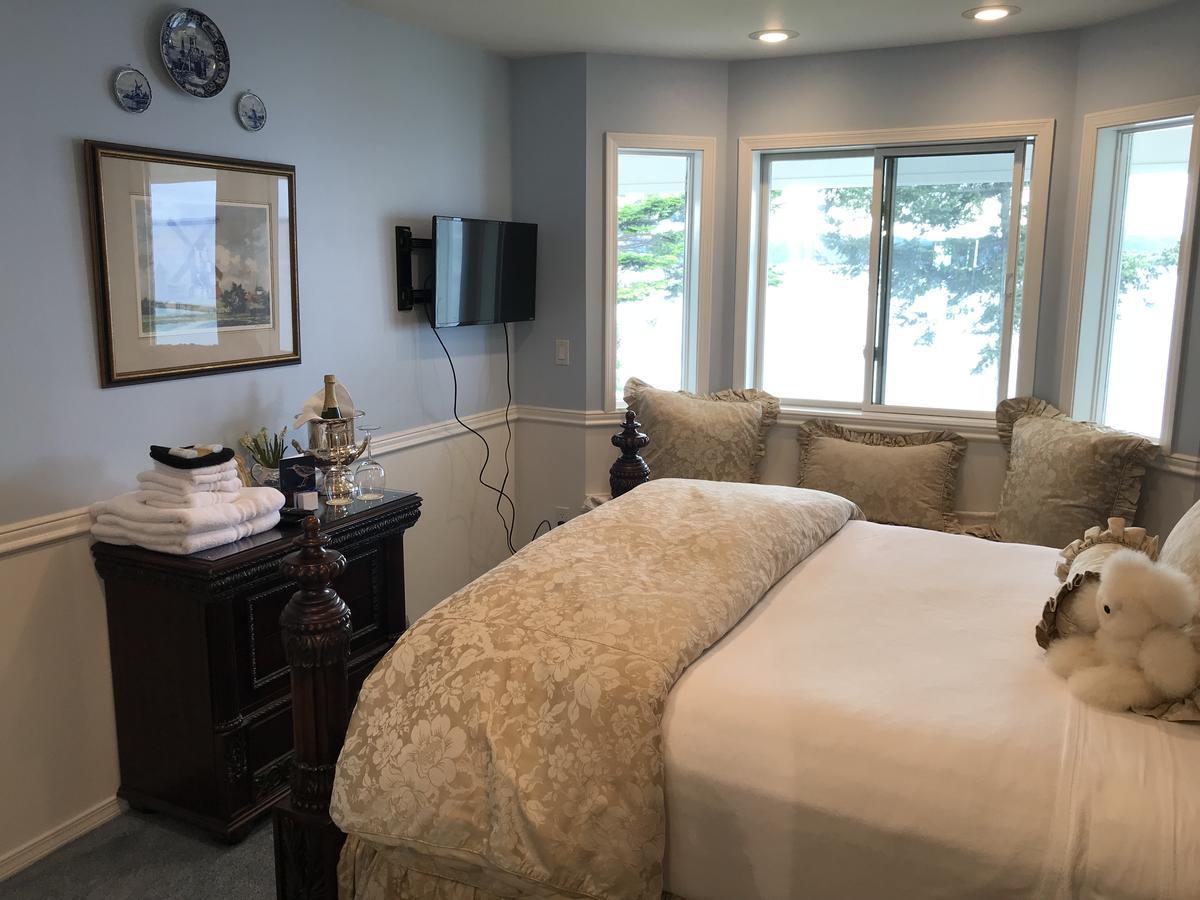 Sea Mist Waterfront B&B Camano 외부 사진