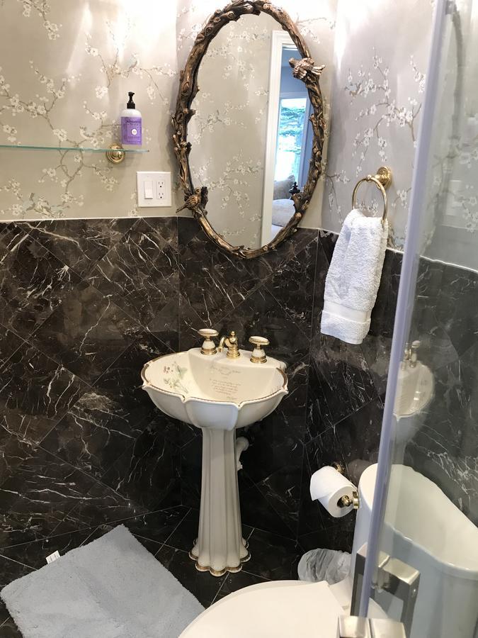 Sea Mist Waterfront B&B Camano 외부 사진